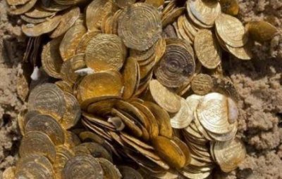 მონაზონი, რომელმაც ასი ოქრო შეაგროვა, სხვა მონაზონთა დამოძღვრის მიზნით თავის ფულთან ერთად იქნა დამარხული
